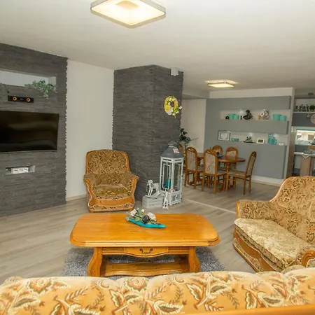 Ubytovanie Oslany Oslany