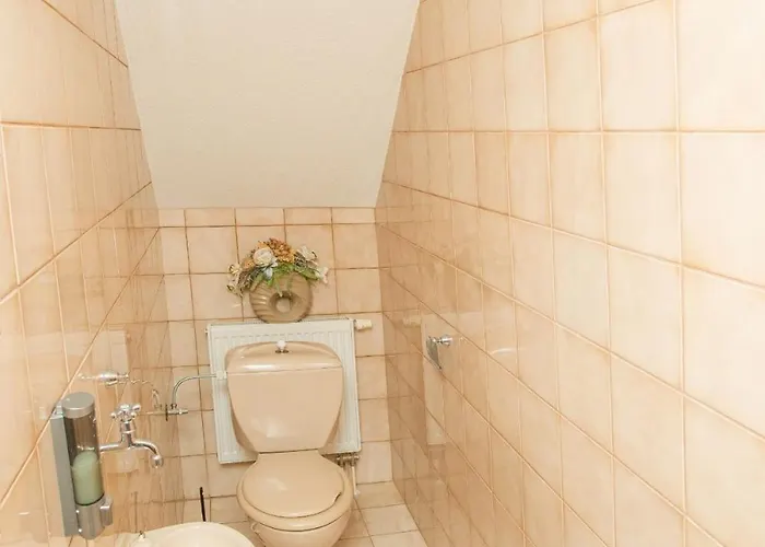 Ubytovanie Oslany Guest house